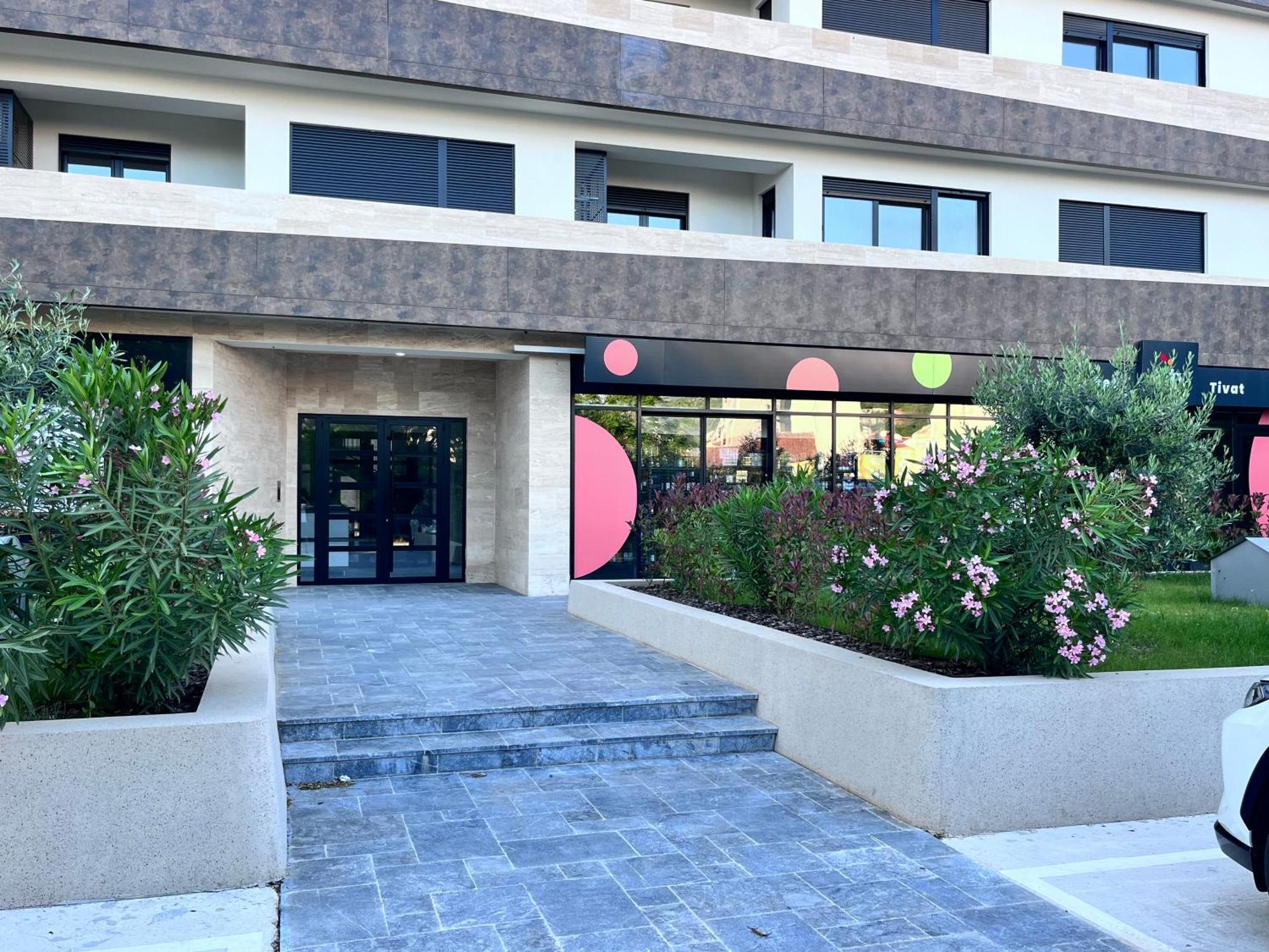 Tivat Apartments Eksteriør billede
